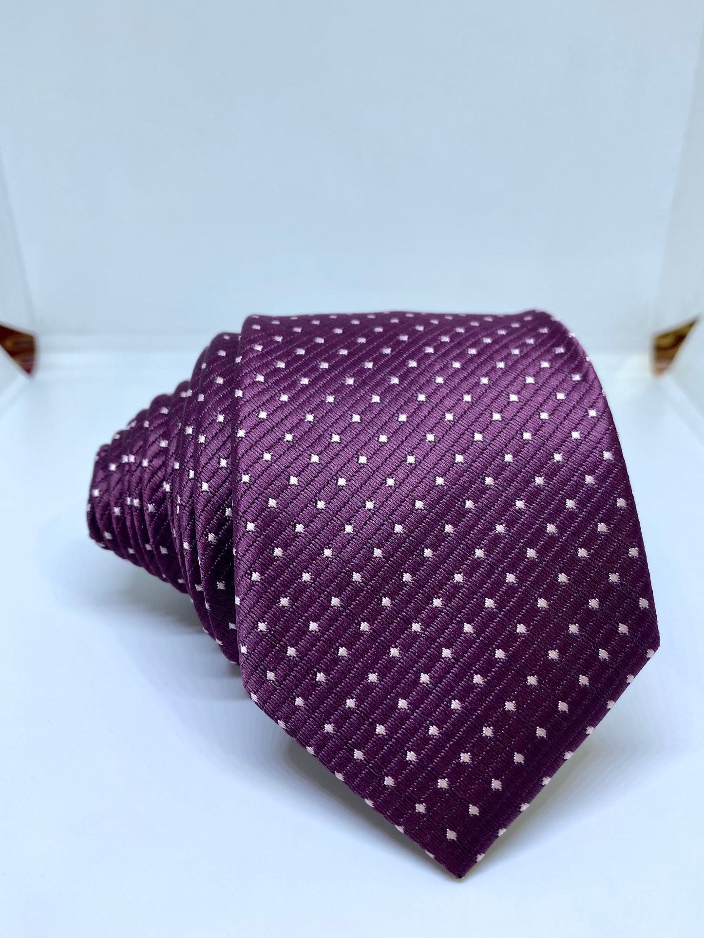 SLIM NARROW FANCY TIE DOT'S